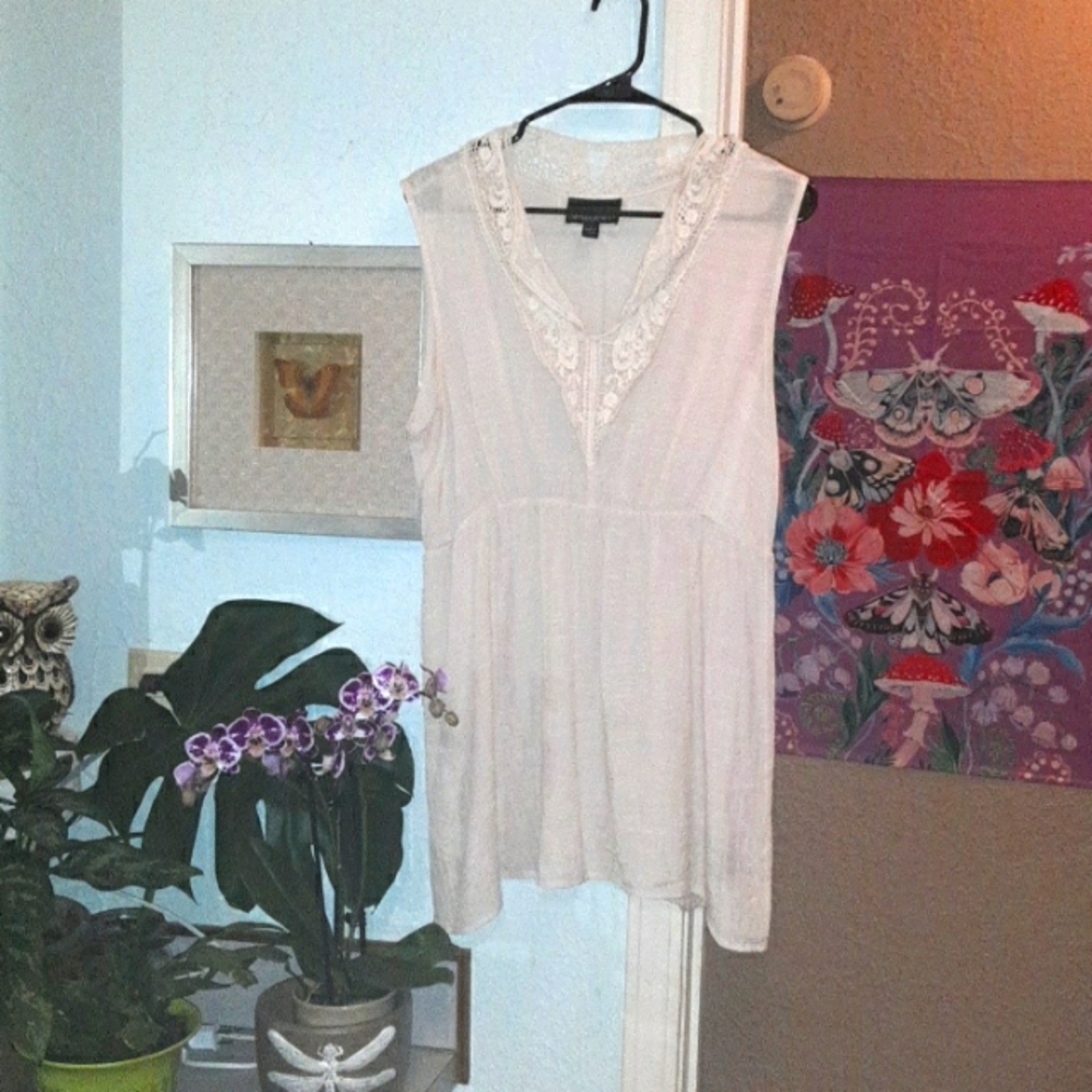Cynthia Rowley L womens lace sleeveless tunic. Vintage🌸😀🌼